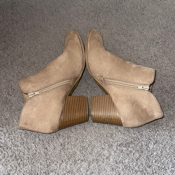 Brown side zip boots Size 8 - Picture 5 of 7